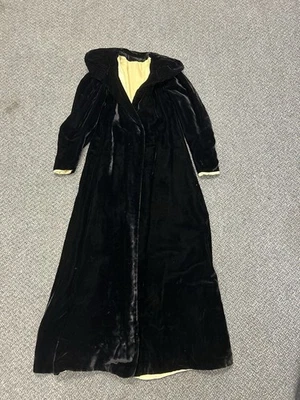 1930s Silk Velvet Opera Coat Jacket Holiday Dress Bishop Sleeve Vintage - Image 1 of 4