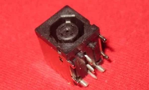 DC-STROMBUCHSE passend für DELL INSPIRON PP41L PP28L 1545 ACHTECKIGER ACHTECKSTECKER - Bild 1 von 1