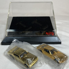 Hot Wheels 24K Performance Collection Series III 1963 Chevy Corvettes D2 VTG