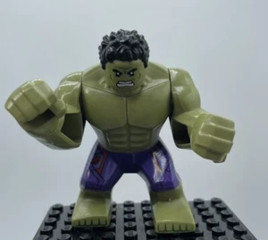 Lego Marvel Minifigure Hulk SH173 from sets 76031 and 76041 - Picture 1 of 2