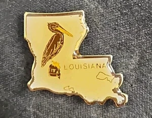 VTG Gold Toned Lapel Hat Pinback Louisiana Pelican Pin - Picture 1 of 4