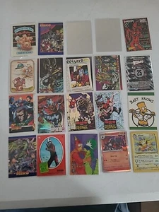 LOTE DE 149 TARJETAS COLECCIONABLES MEZCLA DE DIBUJOS ANIMADOS / CÓMICS / INSERTOS / PARALELOS VER FOTOS - Imagen 1 de 3