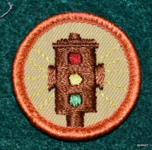 GIRL SCOUT WORLDS TO EXPLORE BADGE - ORANGE- SCIENCE AROUND TOWN - FREE SHIPPING - Picture 1 of 2