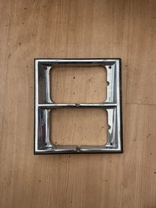 Cornice guarnizione faro destra Dodge Ram Van B150 B250 B350 1979-1985 4087592 - Foto 1 di 9