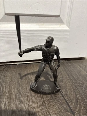 Ryan Howard Philadelphia Phillies Statue Red Barron’s MVP - Image 1 of 3