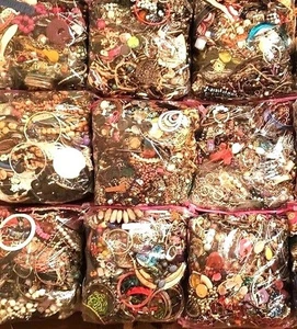 Jewelry Lot Vintage & Modern Craft Junk & Wear Resell Mix Tangled In 1 Pound Bag - Picture 1 of 16