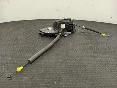 LANDROVER DISCOVERY Door Lock Mechanism 2017-2025 5 Door Estate O/S Rear RH - Image 1 of 4