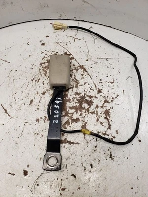 Пряжка переднего ремня безопасности водителя подходит для 15-21 WRX 1406837 - Изображение 1 из 4