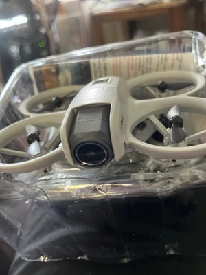 Mini cámara dron I1 Pro nueva Foto 1 de 4