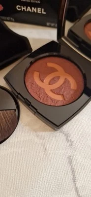 Chanel Douceur D'Equinoxe Harmonie De Blushes 798 Beige Rose Et Mauve 9 Gr... - Bild 1 von 4