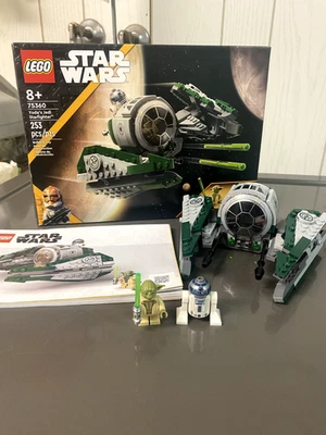 LEGO Star Wars Yoda’s Jedi Starfighter (75360) Complete with Figs, Manual & Box - Image 1 of 4