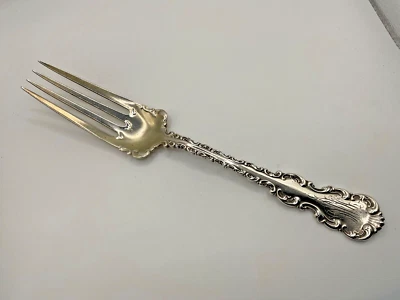 Tenedor para servir de plata esterlina Whiting Luis XV 9" circa 1891 J E. Caldwell Foto 1 de 4