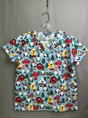 Blusa Médica Serene Uniforms Para Mujer Talla M 2 Bolsillos Frontales Gnomos Navidad Foto 1 de 4