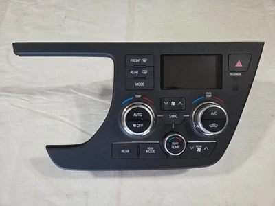 2015-2017 Toyota Sienna 5 AC Heater Climate Temperature Control Unit 55900-08200 - Image 1 of 4
