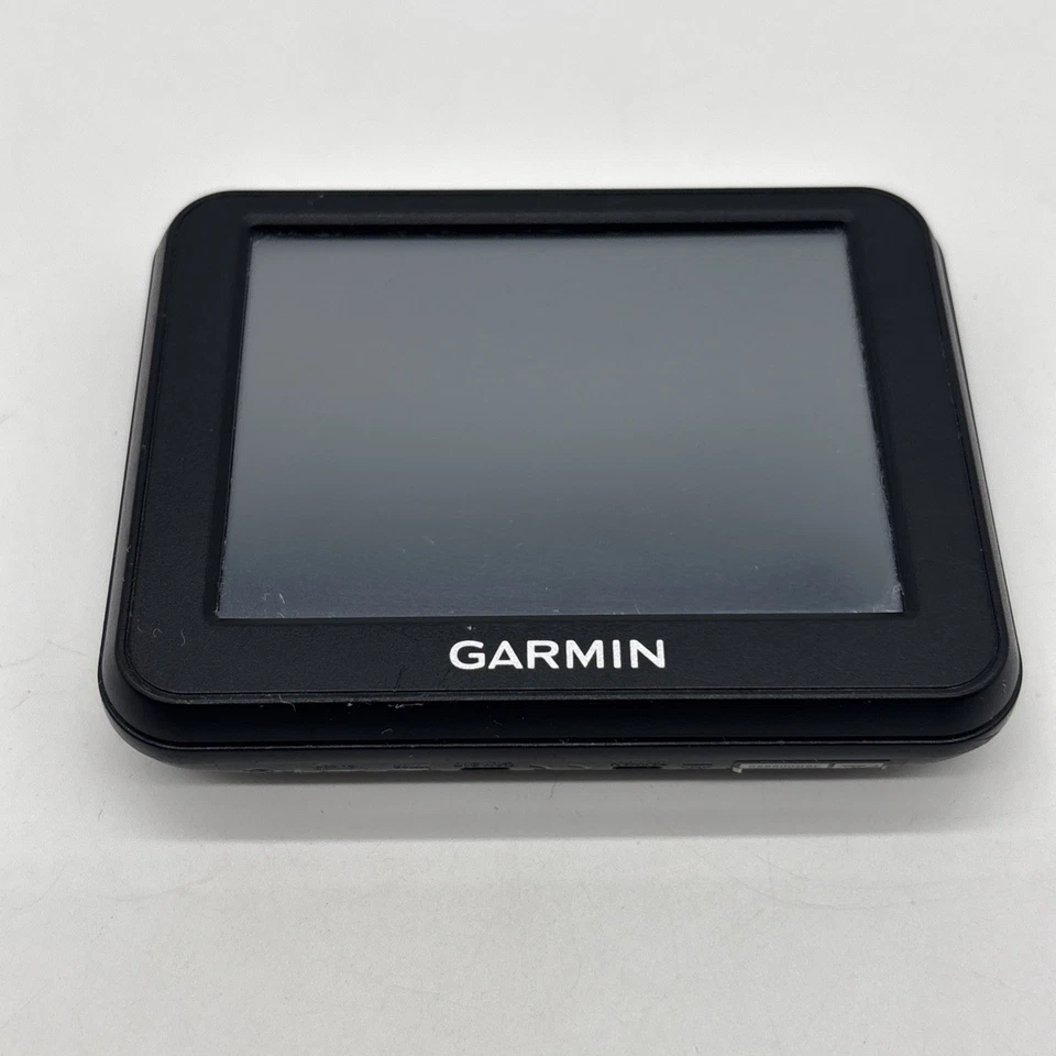 Garmin Nuvi 30 Portable GPS Navigation 3.5” Touchscreen Canada 310 No Charger - Image 1 of 4