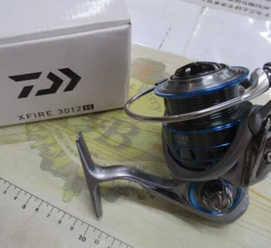 Daiwa 17 Xfire 3012H Spinning Fishing Reel Saltwater - Picture 1 of 7