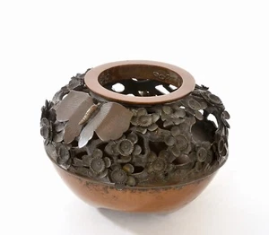 1930's Japanese Copper Hibachi Brazier Chagama Tea Ceremony Flower Butterfly - Picture 1 of 12