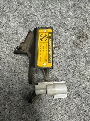 Resistencia de lámpara de luz de circulación diurna 98-05 Lexus GS300 OEM 82695-30010 Foto 1 de 3