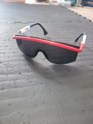 Gafas de sol vintage UVEX Patriot Red Shield marcos EE. UU. Foto 1 de 4