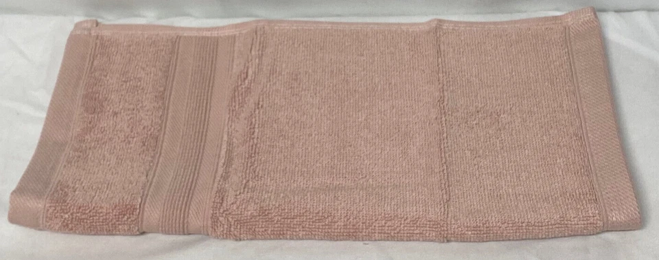 Wamsutta Collection Paño de Lujo Etiqueta Negra PimaCott en Rubor 13" x 13" Foto 1 de 4