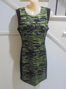 CUE IN THE CITY SIZE 8 BLACK with GREEN PANEL DRESS - Picture 1 of 3