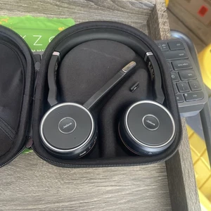 Jabra Evolve2 75 Wireless Headset - Black, USB-C, UC Compatibility No Box - Afbeelding 1 van 3