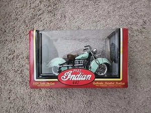 Vintage Tootsietoy 1942 Indian 442 Detailed Replica Motorcycle 1/10th Scale NIB - Picture 1 of 4