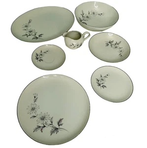Crown Jewel Fine China Forever Daisy Pattern Porcelain Plate Bowl You Pick - Picture 1 of 31