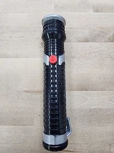 Star Wars Darth Vader Red Lightsaber 1999 Hasbro Lucasfilm Retractable - Picture 1 of 3