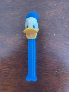 Pez Donald Duck, blue base, made in Hungary - Picture 1 of 2