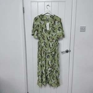 Per Una Green Floral Midi Dress Size UK10 NWT Short Sleeve V Neck - Picture 1 of 14