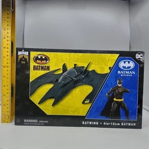 DC Spin Master Batman Returns Batwing & 4'' Figure 85 Yrs Keaton Limited Edition - Picture 1 of 12