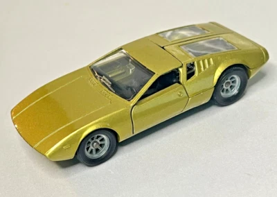 Solido 1:43 Scale No. 166 De Tomaso Mangouste - Image 1 of 4