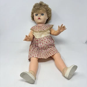 "Muñeca de plástico duro vintage de 23"" cabello rubio ojos azules dormidos" - Imagen 1 de 8