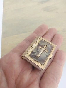 Vintage Miniature Brass Bible New Testament Real Print 205 Pages Great Condition - Picture 1 of 10