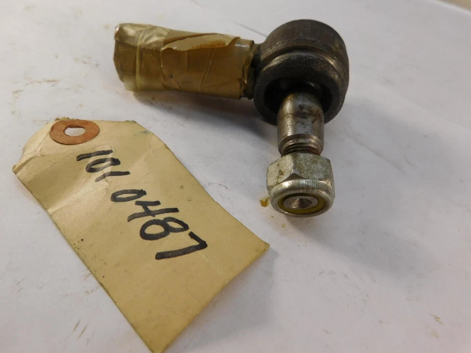 Exterior de extremo de varilla de amarre para TRIUMPH TR4 TR4A hecho en el Reino Unido en bruto 1962-1968 Foto 1 de 4