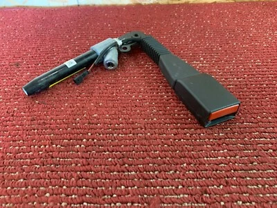 BMW E70 E71 FRONT LEFT DRIVER SIDE SEAT BUCKLE RECEIVER TENSIONER OEM 101MK - Image 1 of 4