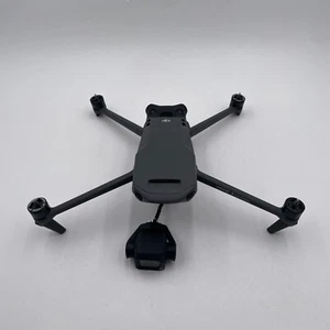 DJI Mavic 3 Classic - DRONE ONLY - READ - Picture 1 of 8