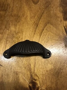 Cast iron shell design cup handle/drawers/doors/furniture/knobs - Picture 1 of 3