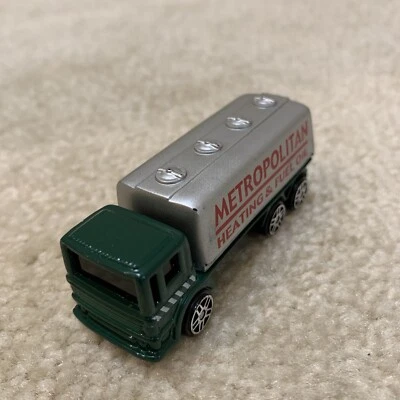 Maisto Metropolitan Calefacción Fuel Oil Camión Gas Tanque Diecast Vehículo de Juguete 2017 Foto 1 de 4