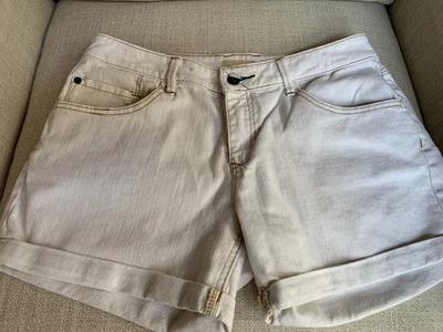 Roxy Denim Jean Shorts Size 9 Off White Contrast Stitches Logo Patch Cotton - Image 1 of 4