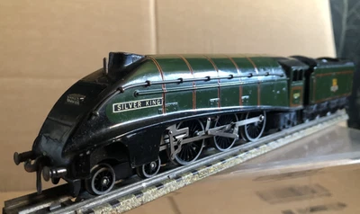 Hornby Dublo EDL 11 3 - Rail 4-6-2 Gresley A4 Silver King - Gloss Finish - Image 1 of 4