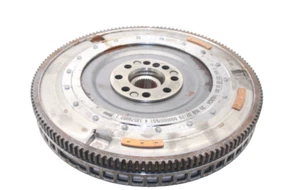 Schwungrad mit Schraubensatz VALEO für MERCEDES-BENZ A6540306900 - Bild 1 von 4