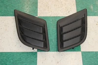 19-22 RAM 1500 Black RH Right LH Left Pair 2x Hood Heat Extractor Vent Scoop OEM - Image 1 of 4