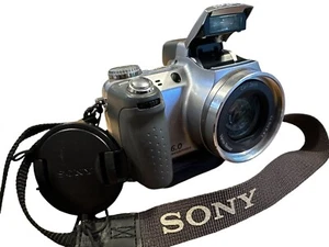 Sony Super Steadyshot DSC-H2 With Memory Card Good Condition. - Picture 1 of 13