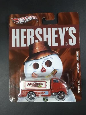 Hot Wheels 51 GMC C.O.E. Camión de reparto Hershey's Mounds, Premium  Foto 1 de 4