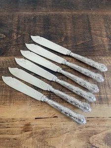 JUEGO DE 6 CUCHILLOS DE PESCADO CON MANGO PLATEADO PATRÓN DE REINAS Sheffield 1932 - Imagen 1 de 1
