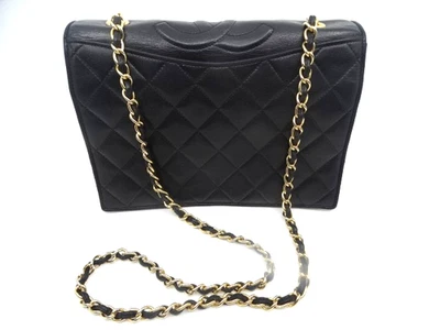 Auténtico bolso de piel de becerro CHANEL negro acolchado con logotipo CC, cadena y correa de cuero, 9"x7' Foto 1 de 4