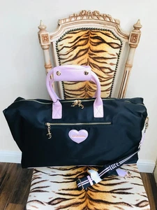 NEW JUICY COUTURE BLACK & PINK HEART DESIGN WEEKENDER BAG R.R.P. £200 - Picture 1 of 14