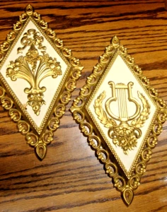 Set (2) Vtg Homco 7224/ 7226 Gold-Tone Diamond-Shape Wall Mount Art Plaques 822 - Picture 1 of 3